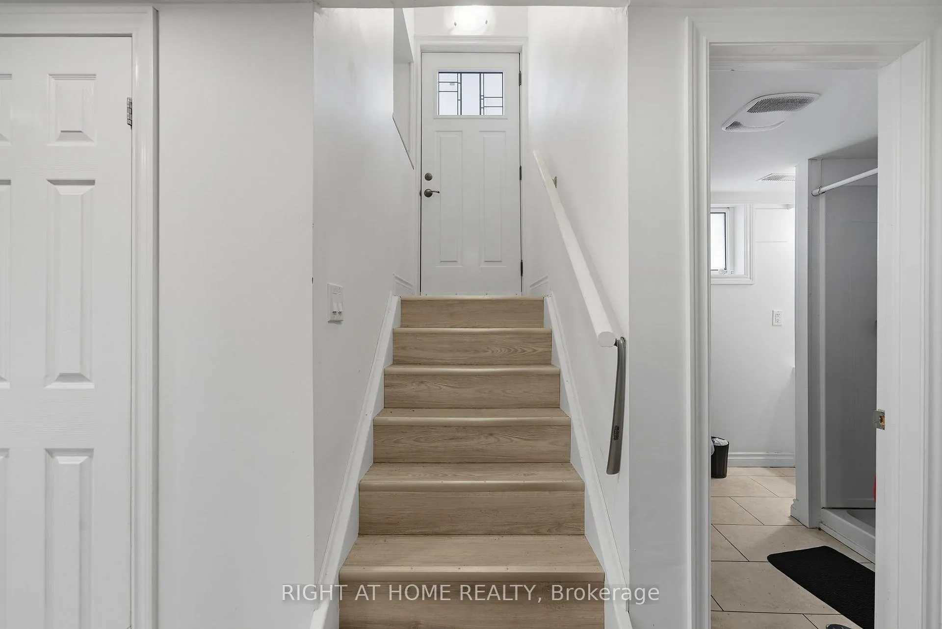 Photo 20 of 340 Grandview Street S, Oshawa, Donevan — HOMEH
