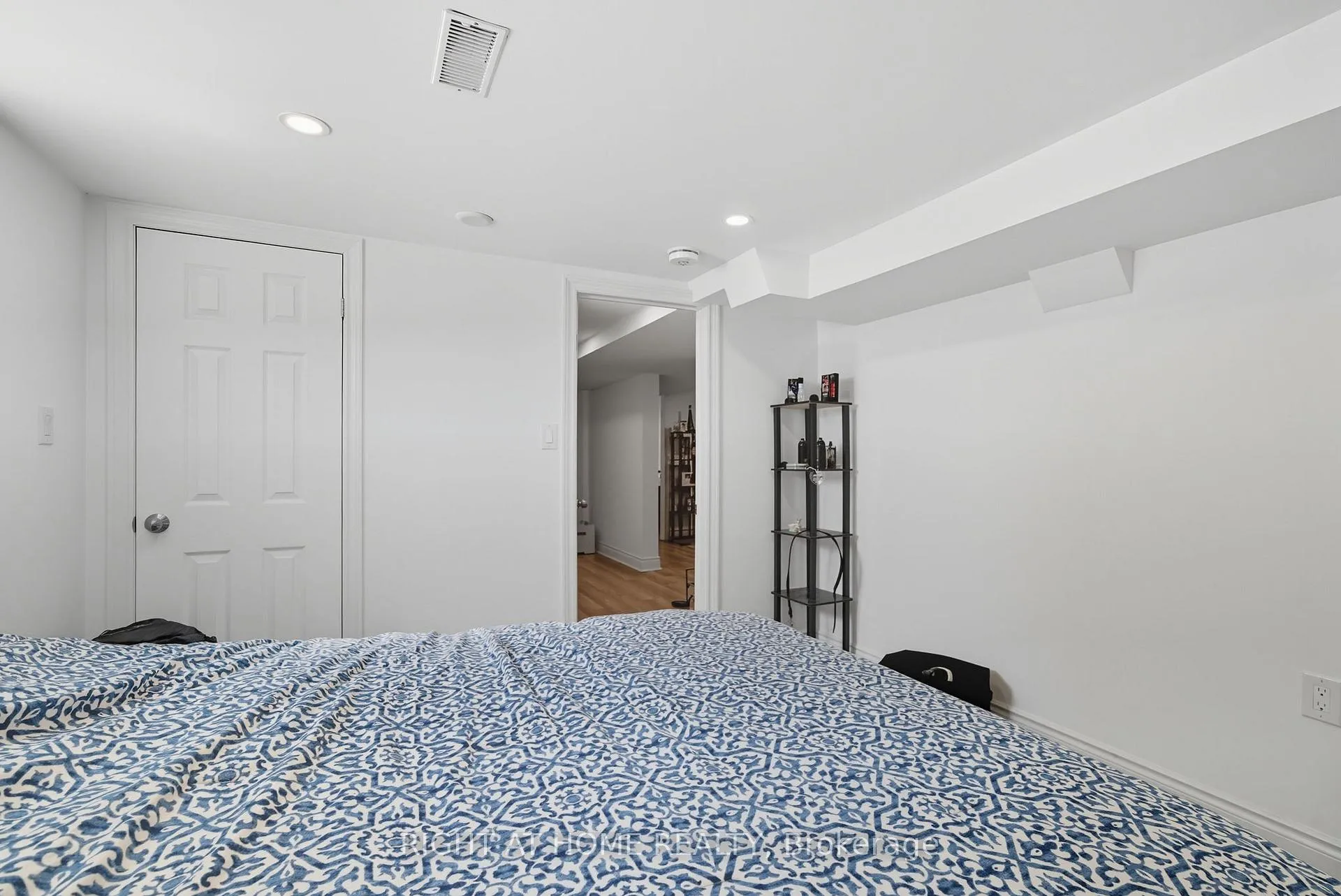 Photo 30 of 340 Grandview Street S, Oshawa, Donevan — HOMEH