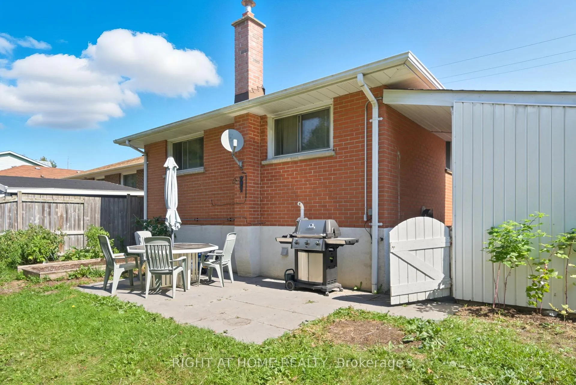 Photo 36 of 340 Grandview Street S, Oshawa, Donevan — HOMEH