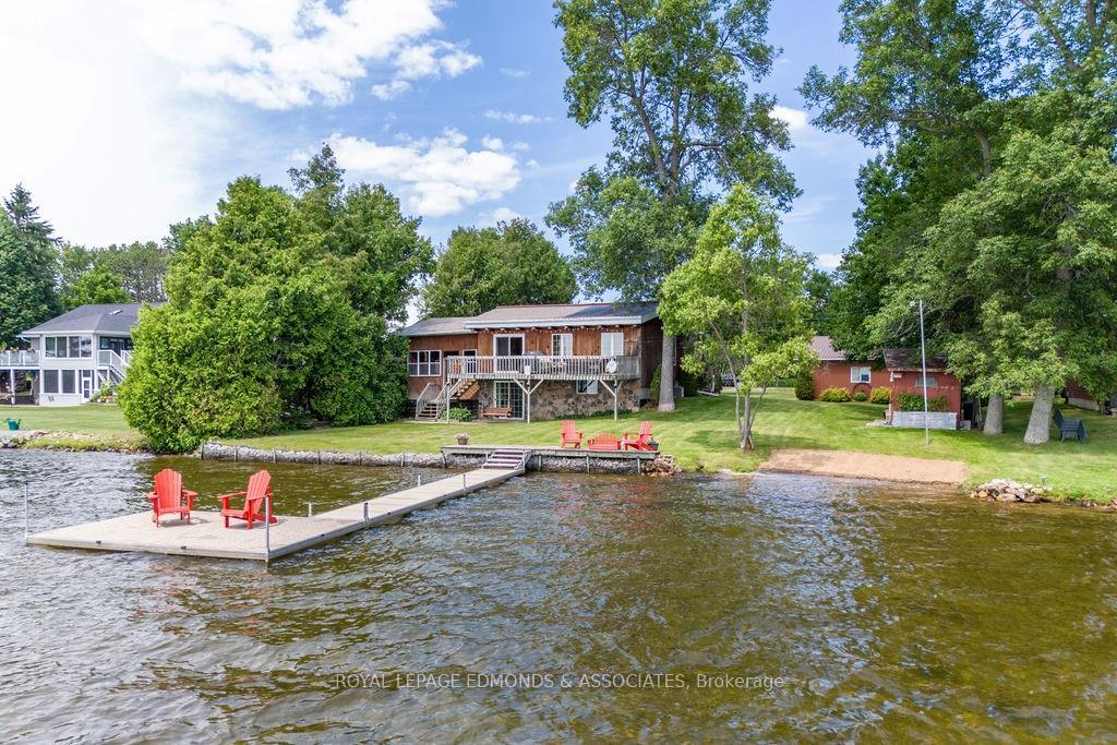 Photo 1 of 137 Scheuneman Road, North Algona Wilberforce, North Algona/Wilberforce Twp — HOMEH