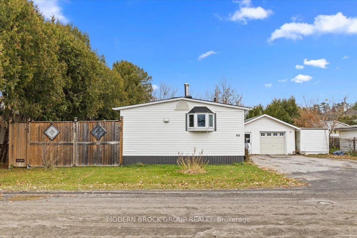 Photo 2 of Unit 69, 3535 St. Joseph Boulevard, Ottawa, Fallingbrook/Ridgemount — HOMEH