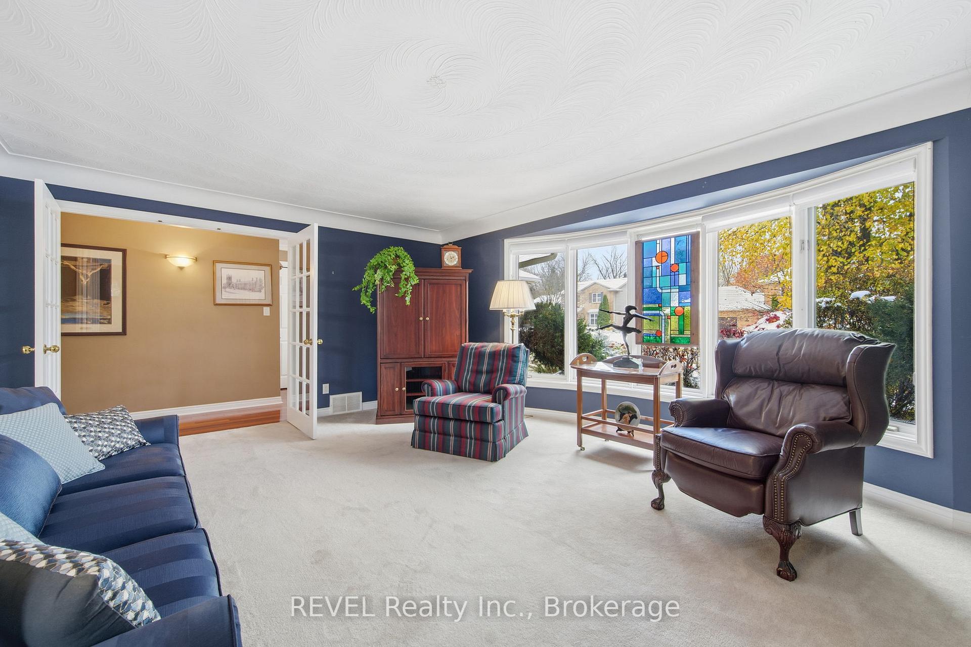 Photo 8 of 4 Kevin Drive, Pelham, Fonthill — HOMEH