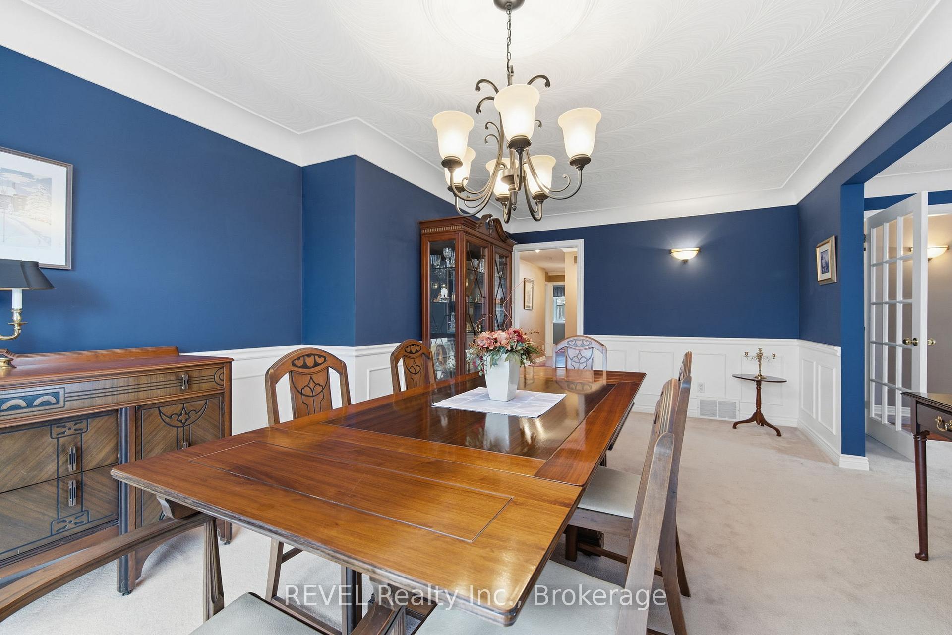 Photo 11 of 4 Kevin Drive, Pelham, Fonthill — HOMEH