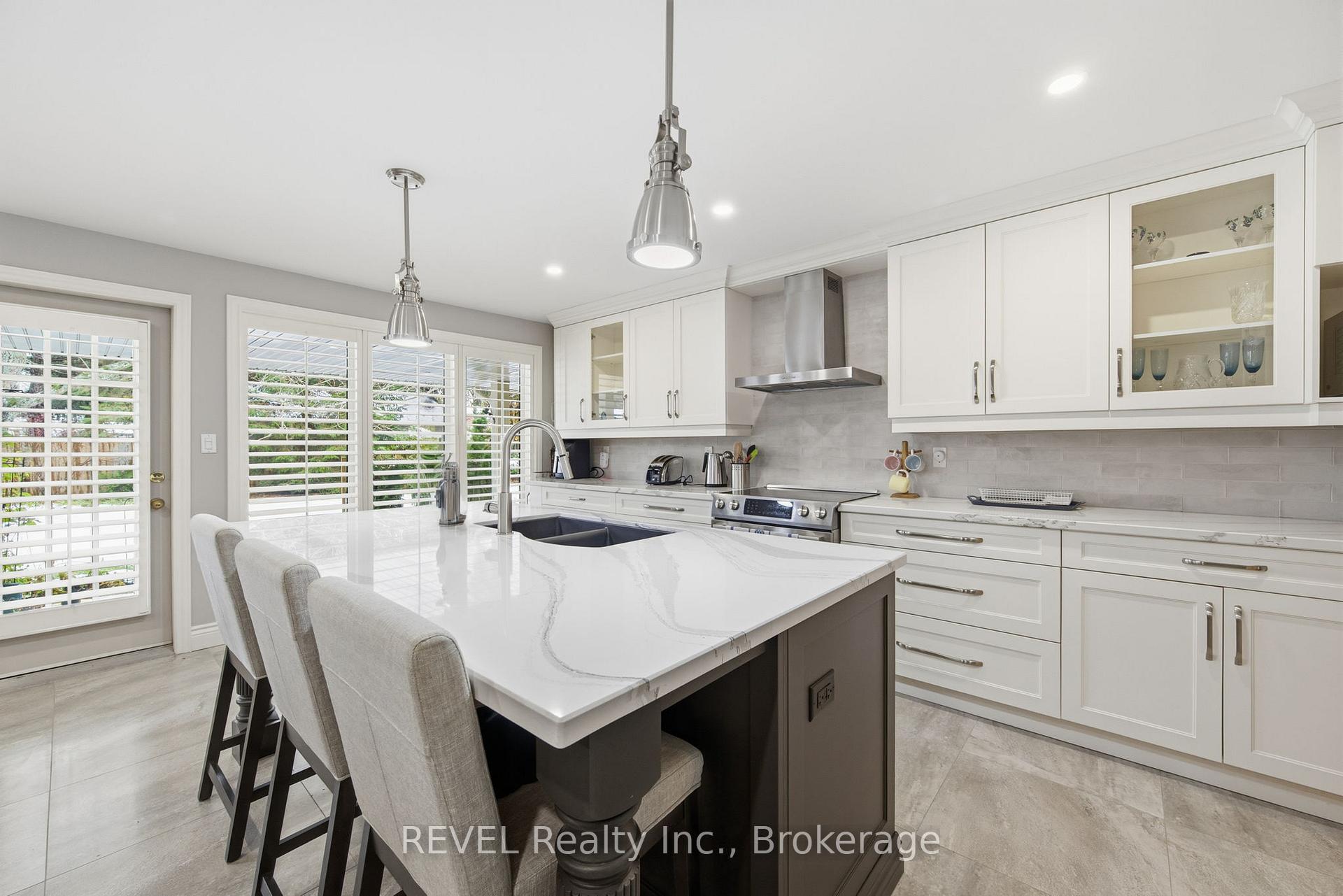 Photo 14 of 4 Kevin Drive, Pelham, Fonthill — HOMEH