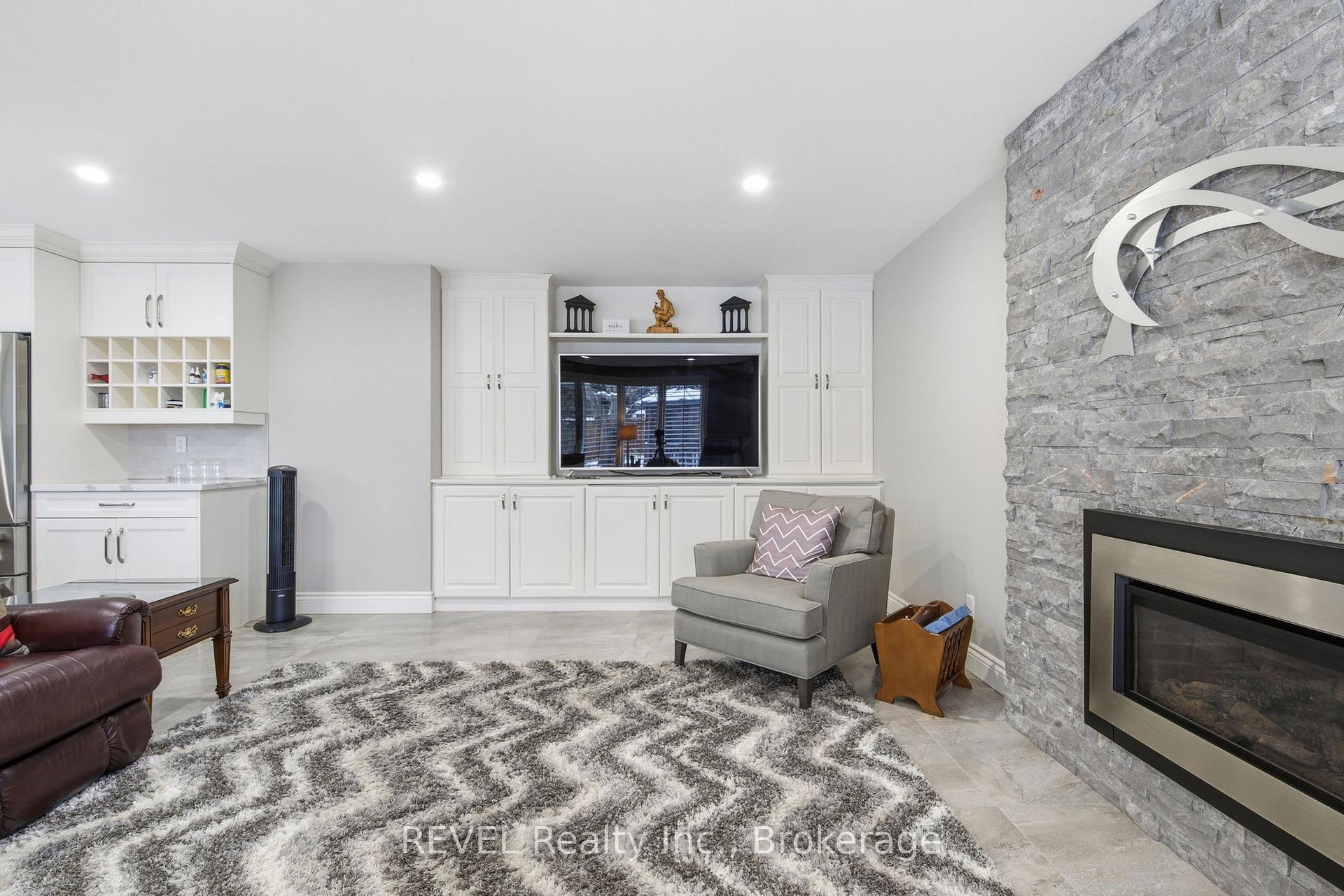 Photo 22 of 4 Kevin Drive, Pelham, Fonthill — HOMEH