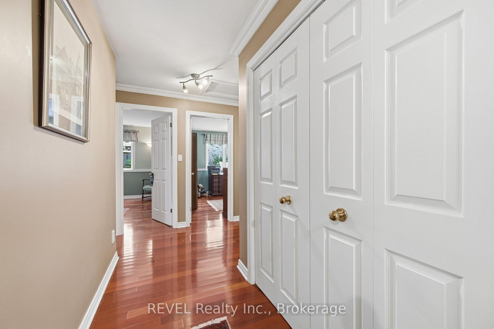 Photo 23 of 4 Kevin Drive, Pelham, Fonthill — HOMEH