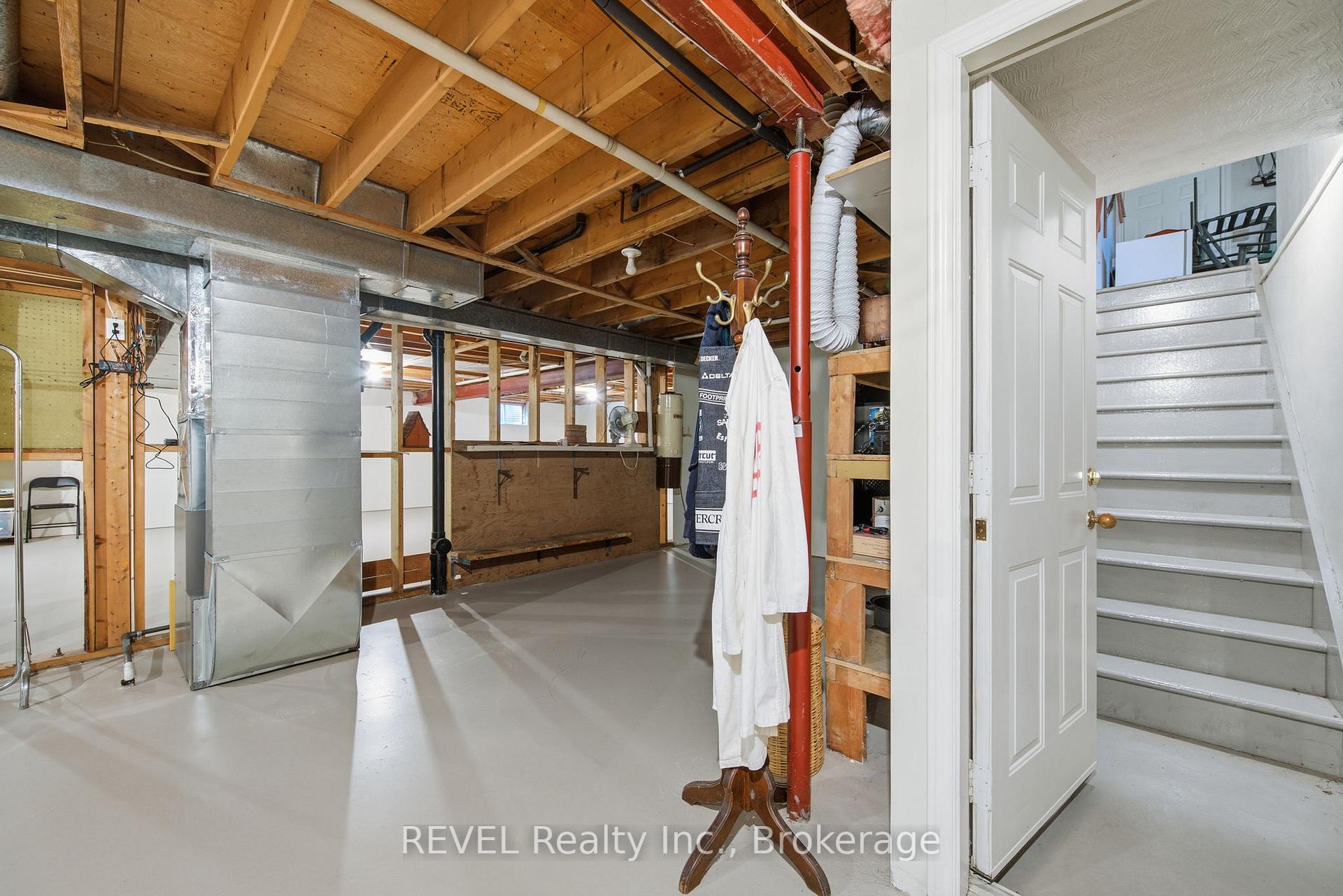 Photo 37 of 4 Kevin Drive, Pelham, Fonthill — HOMEH