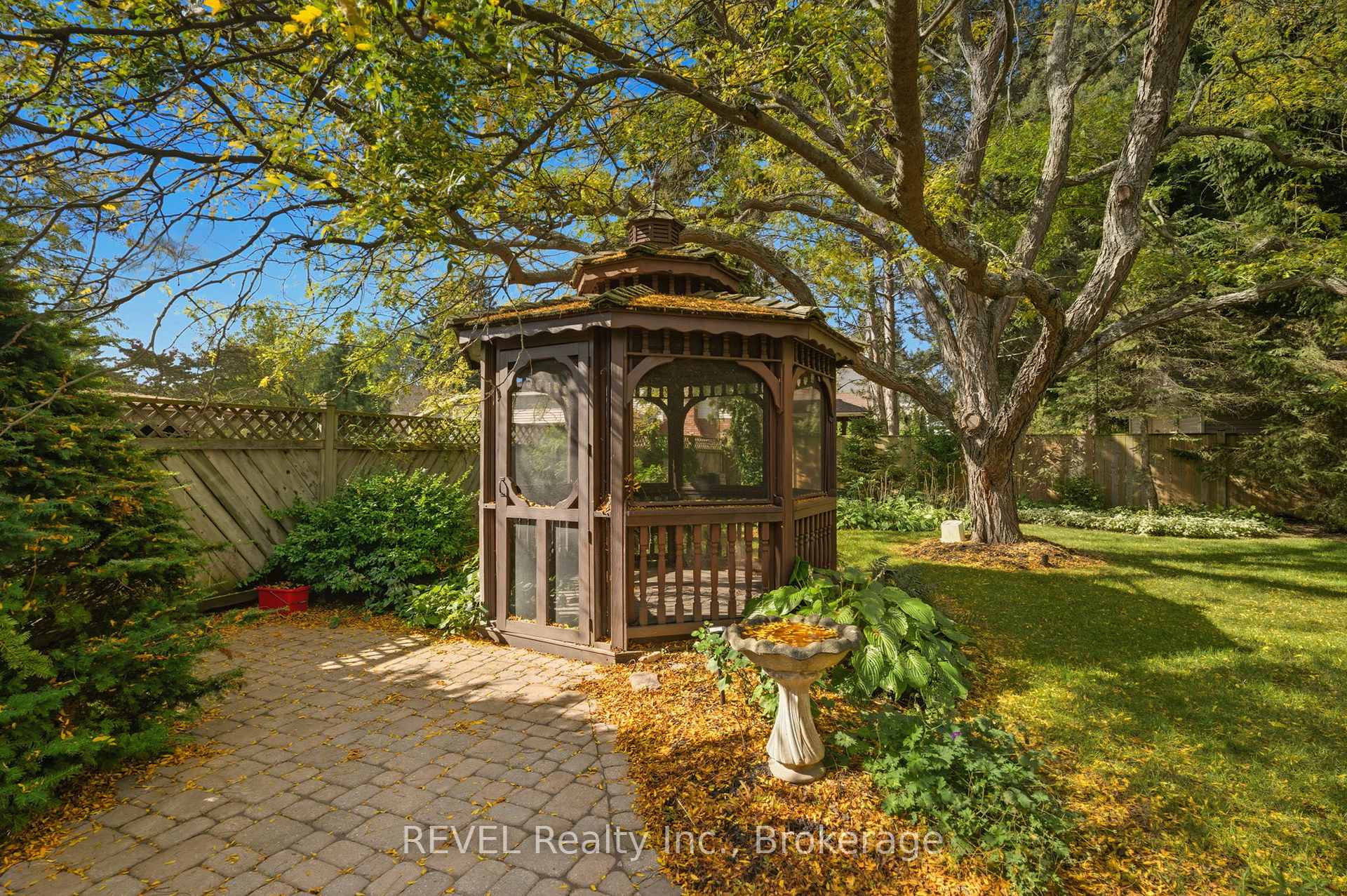 Photo 41 of 4 Kevin Drive, Pelham, Fonthill — HOMEH