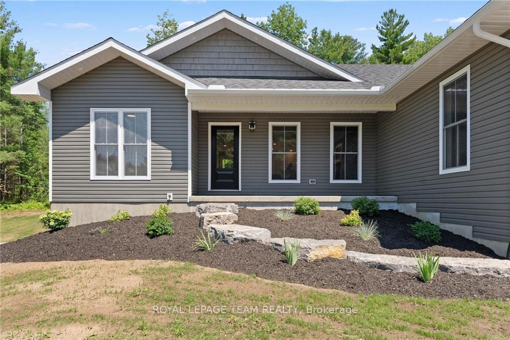 Photo 1 of 706 Royal Pines Road, North Algona Wilberforce, North Algona/Wilberforce Twp — HOMEH