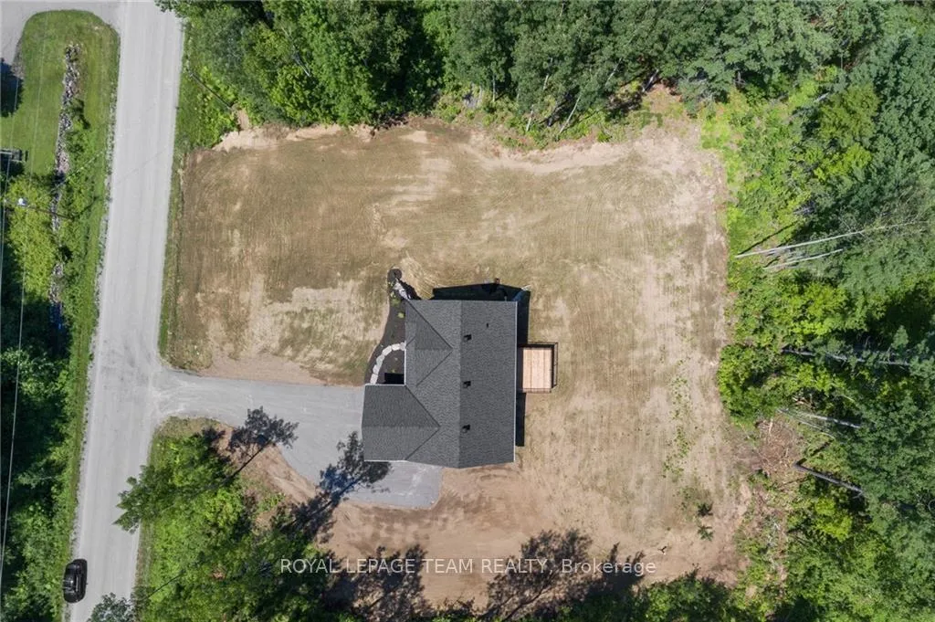 Photo 16 of 706 Royal Pines Road, North Algona Wilberforce, North Algona/Wilberforce Twp — HOMEH