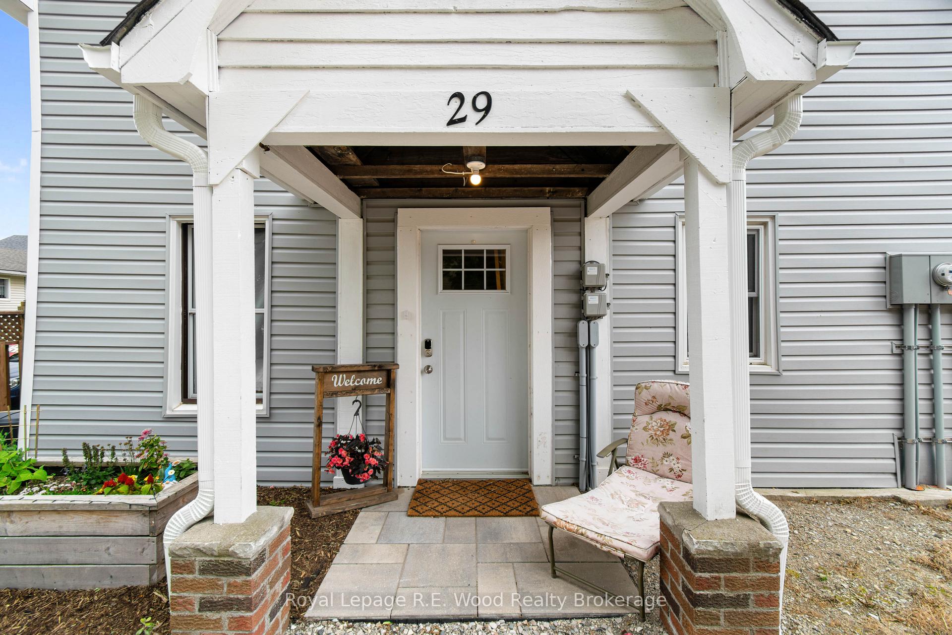 Photo 4 of 29 King Crescent, Norfolk, Courtland — HOMEH