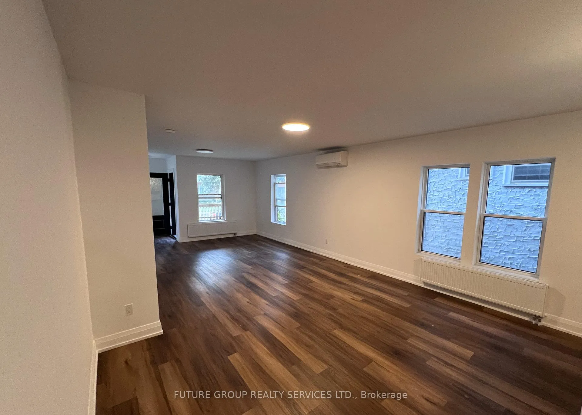 Front of Unit 1, 4876 Simcoe Street
