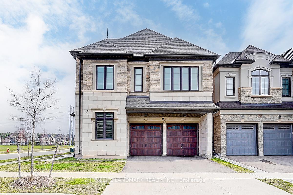 Front of 1301 Felicity Gardens