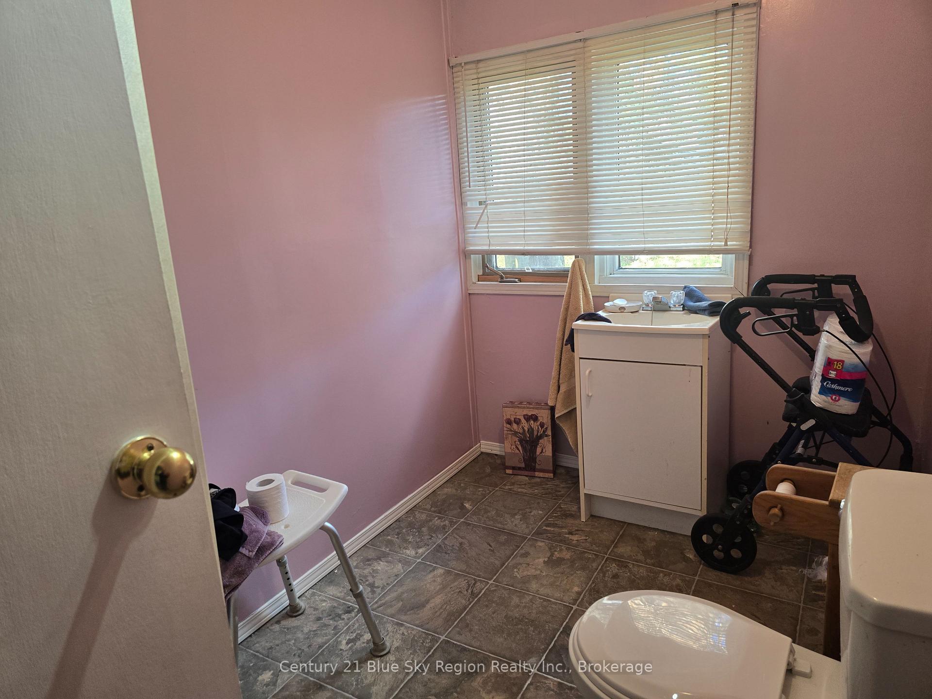 Photo 26 of 376 Albert Avenue, North Bay, Widdifield — HOMEH