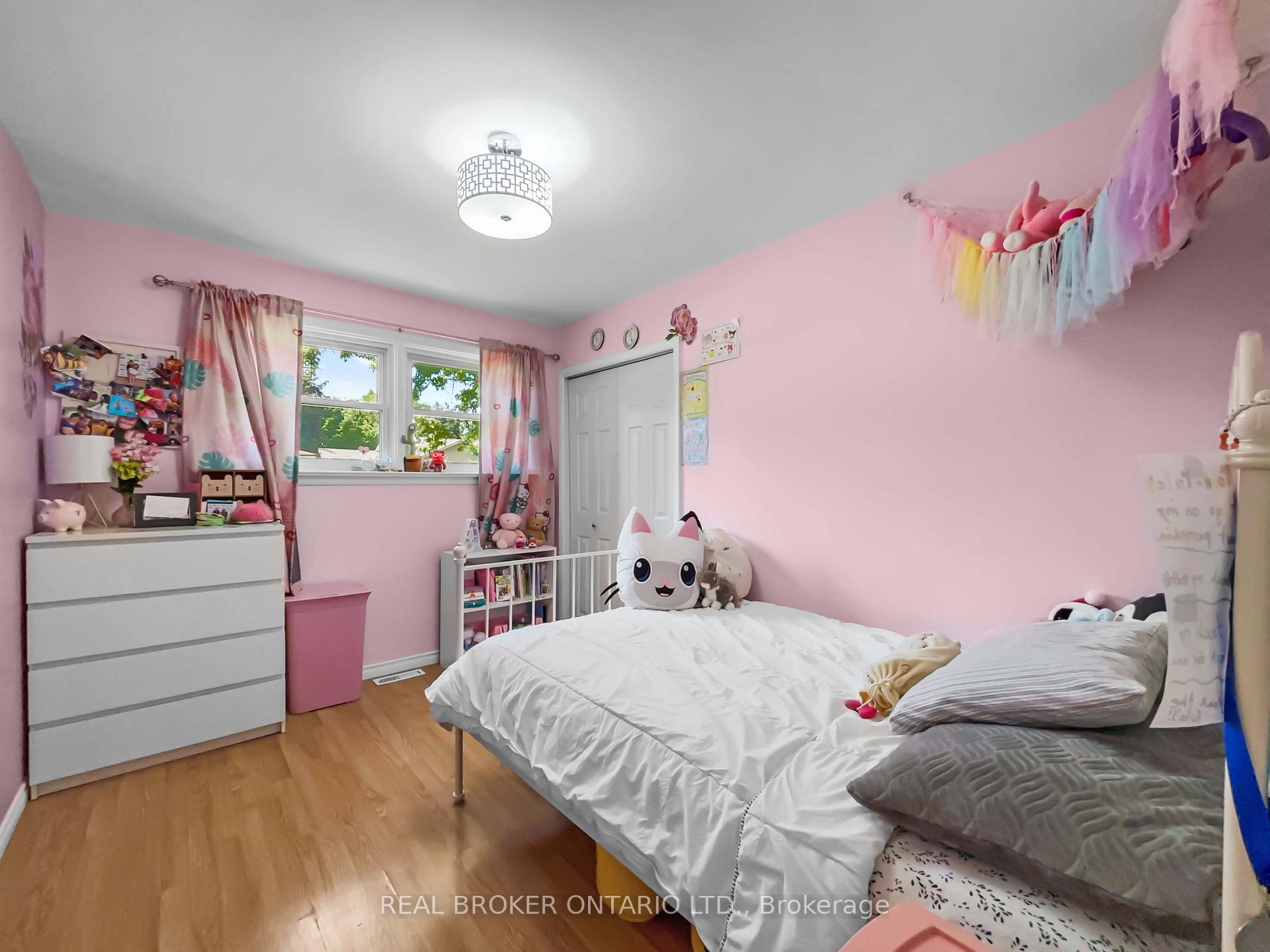 Photo 12 of 21 Richard Avenue, Norfolk, Simcoe — HOMEH