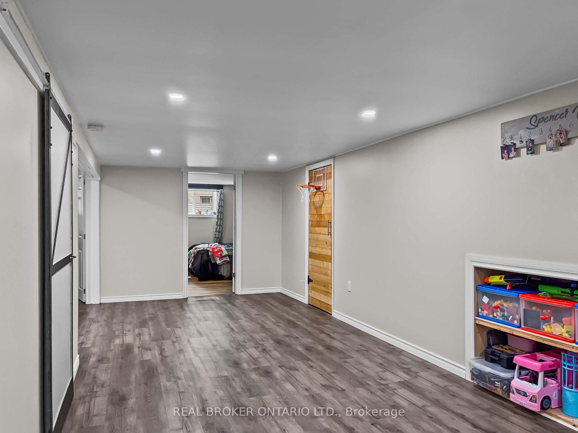Photo 15 of 21 Richard Avenue, Norfolk, Simcoe — HOMEH