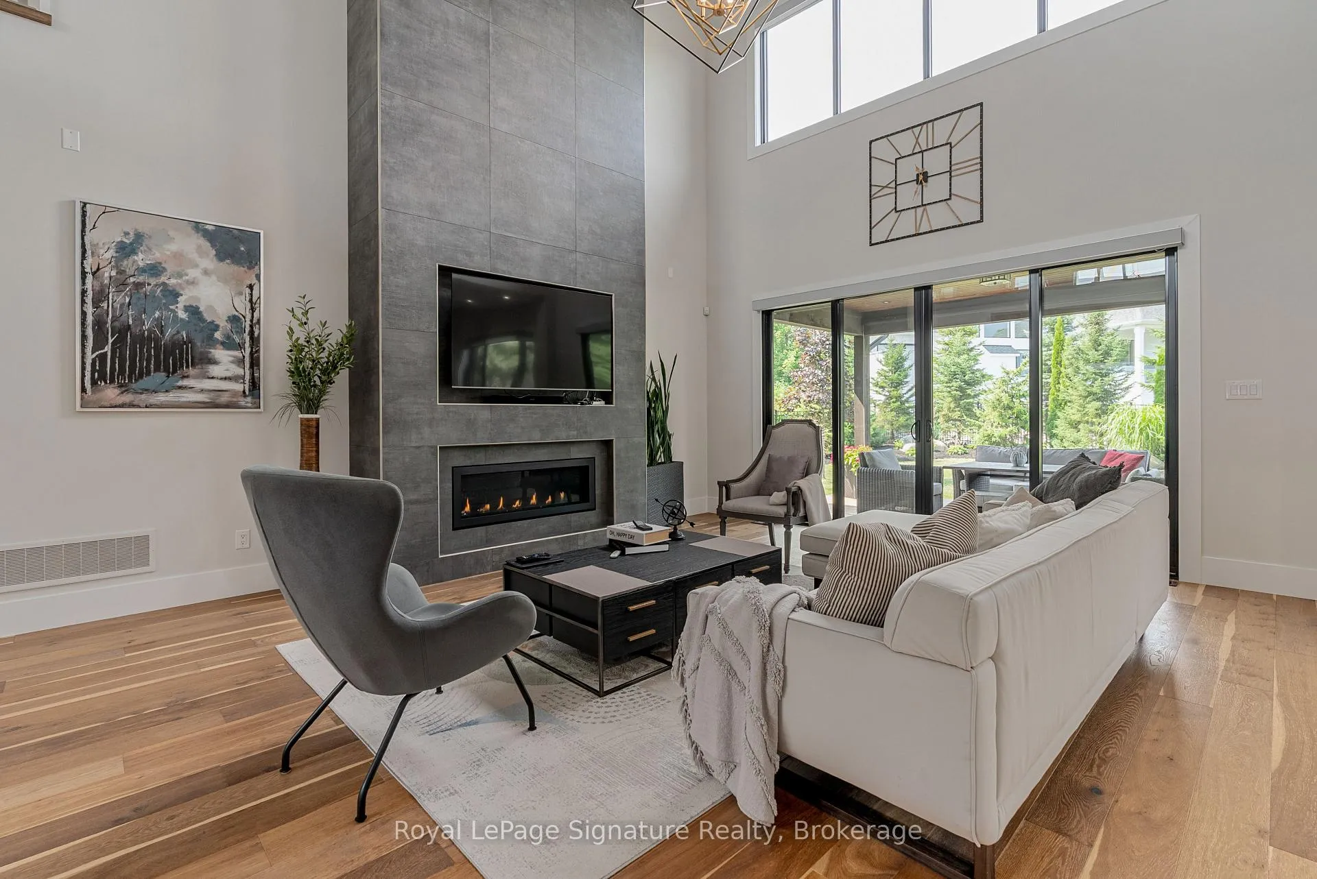 Photo 7 of 128 Arnot Crescent, Blue Mountains — HOMEH