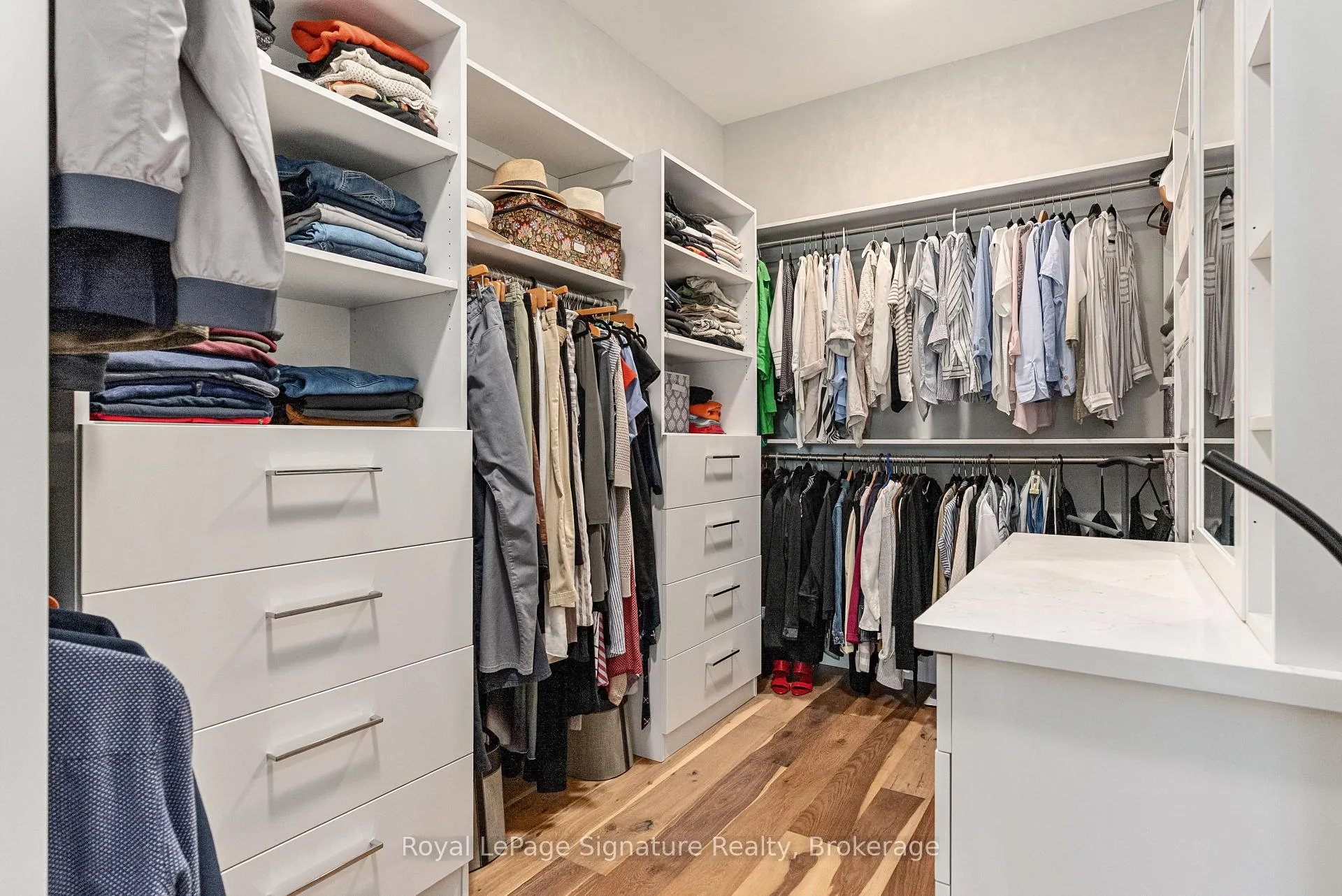 Photo 20 of 128 Arnot Crescent, Blue Mountains — HOMEH