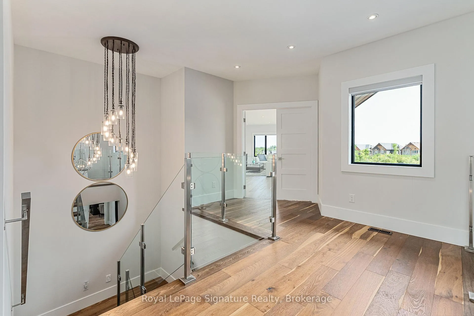 Photo 25 of 128 Arnot Crescent, Blue Mountains — HOMEH