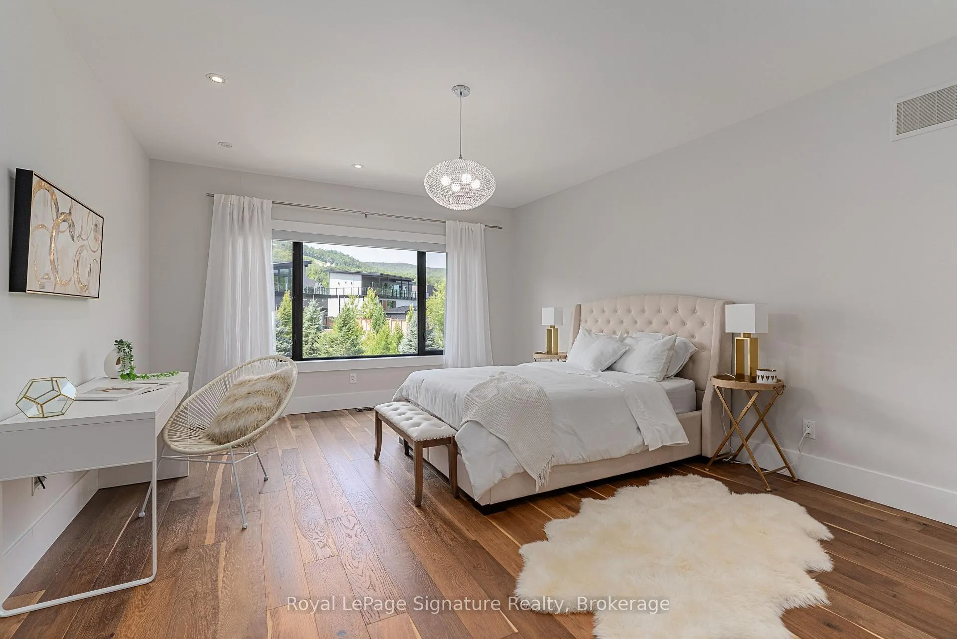 Photo 26 of 128 Arnot Crescent, Blue Mountains — HOMEH