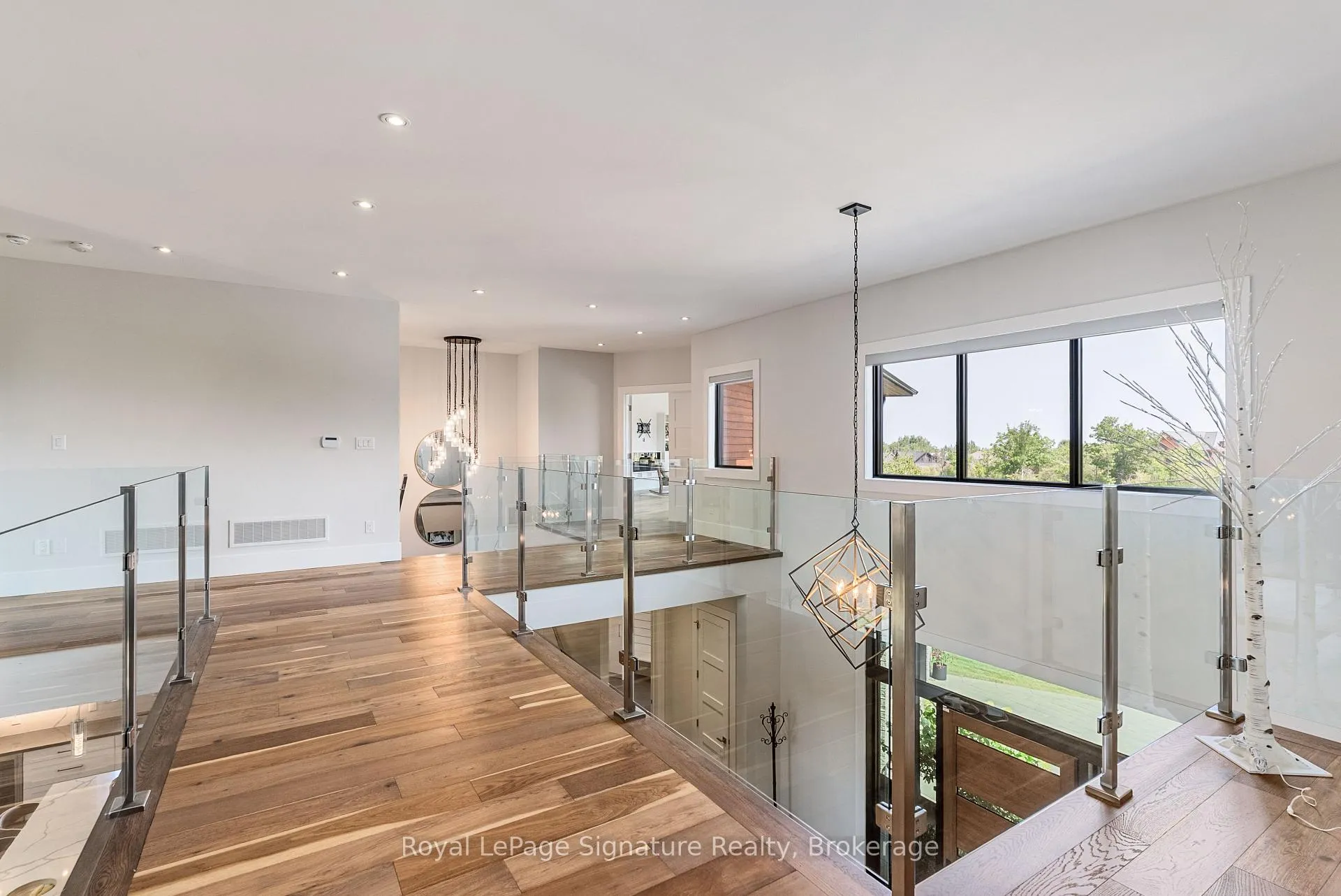 Photo 42 of 128 Arnot Crescent, Blue Mountains — HOMEH