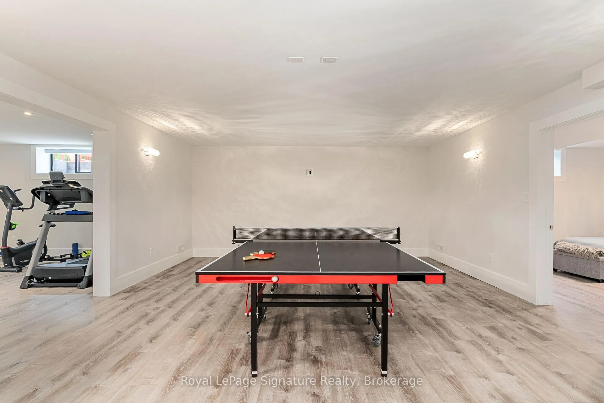 Photo 45 of 128 Arnot Crescent, Blue Mountains — HOMEH