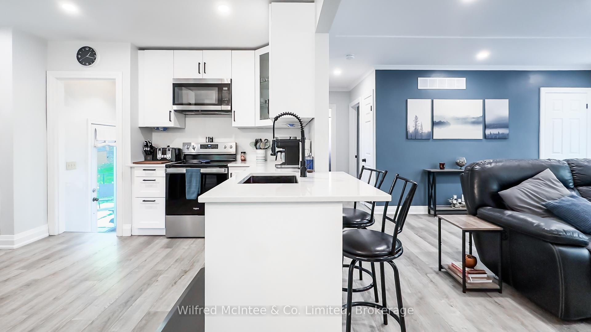 Photo 10 of 301 Carling Terrace, North Huron, Wingham — HOMEH