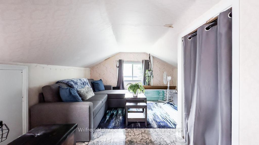 Photo 23 of 301 Carling Terrace, North Huron, Wingham — HOMEH