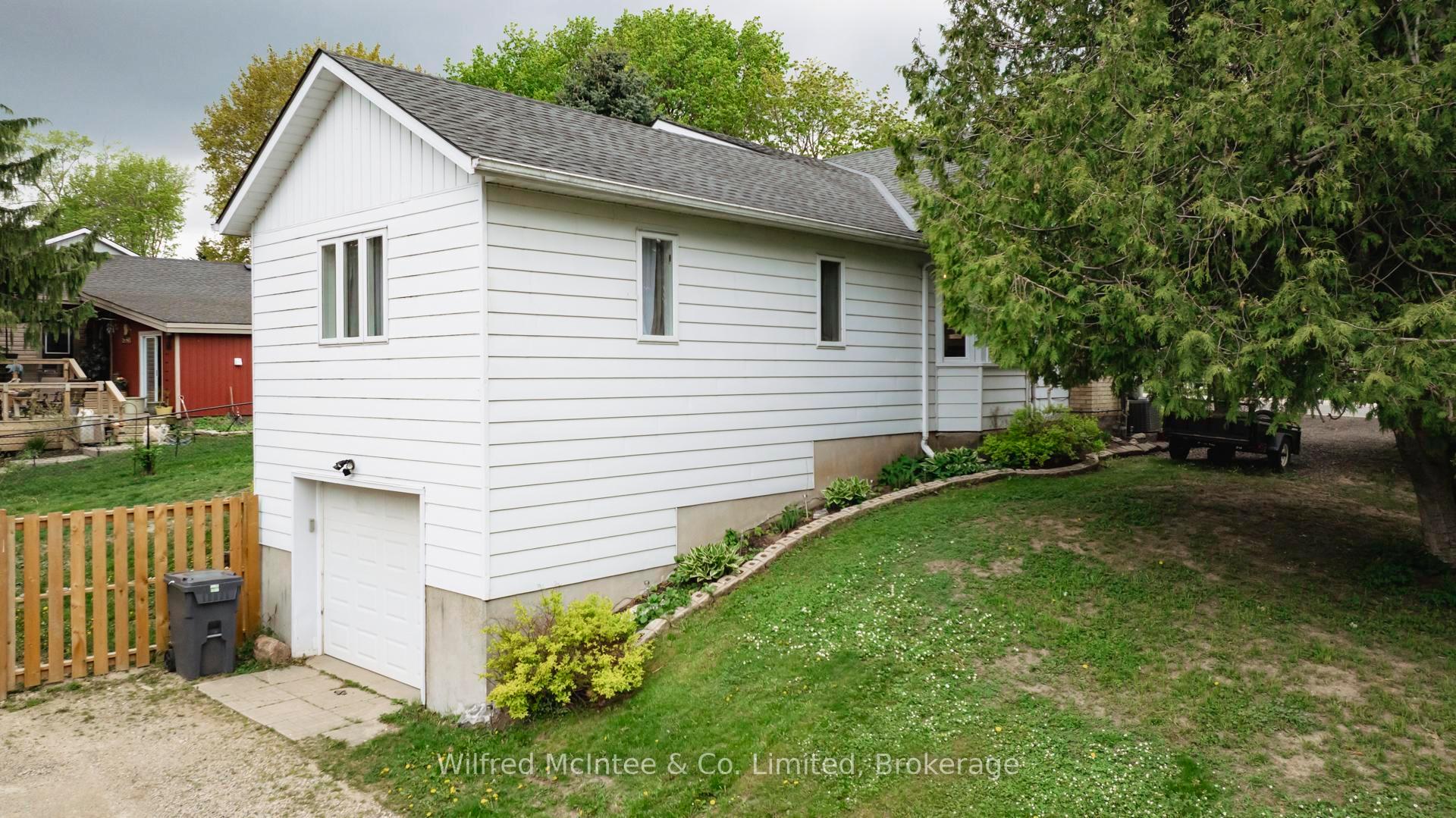 Photo 27 of 301 Carling Terrace, North Huron, Wingham — HOMEH
