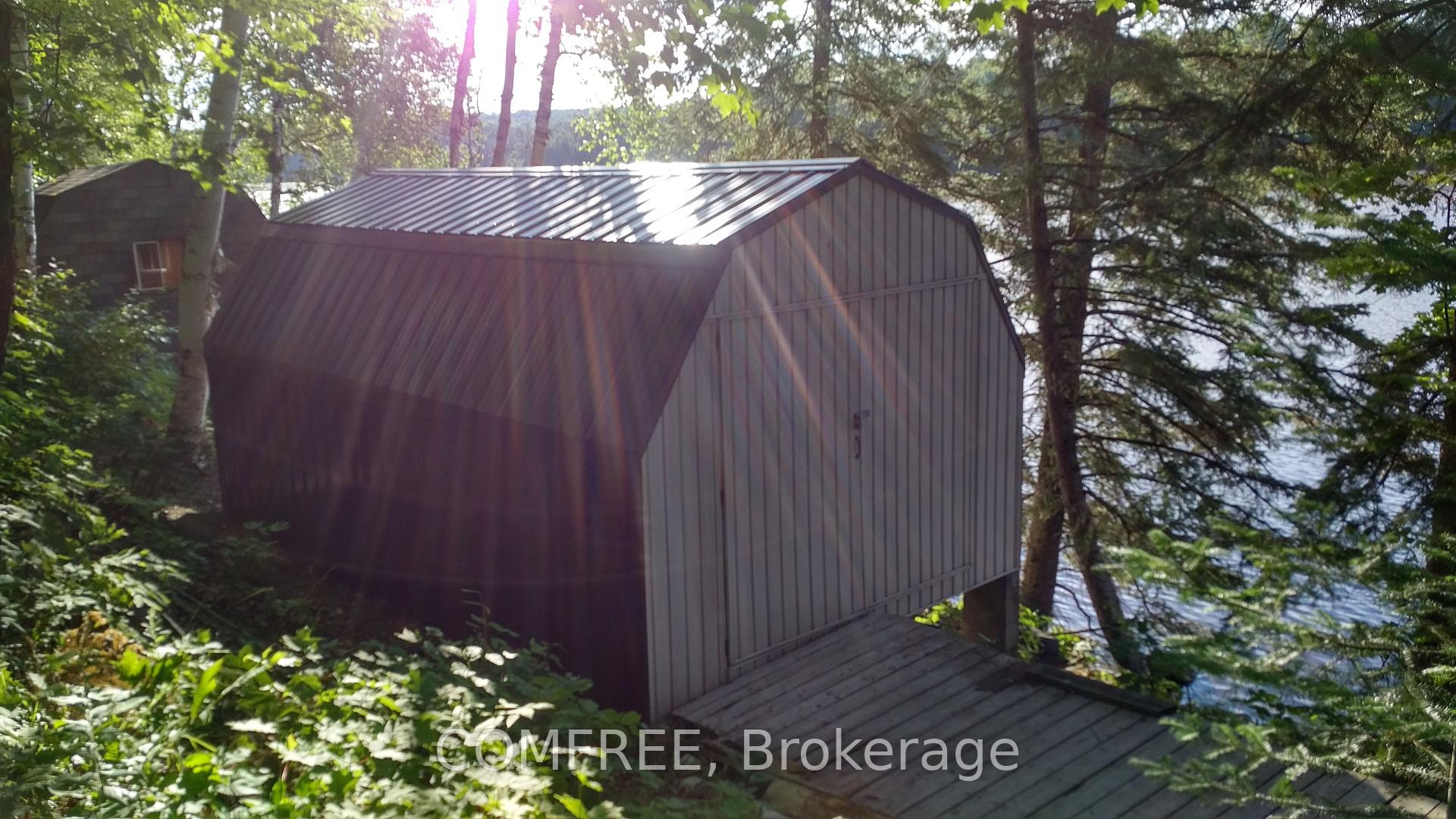 Photo 15 of 20 Chartier Lake, Parry Sound Remote Area, Golden Valley — HOMEH