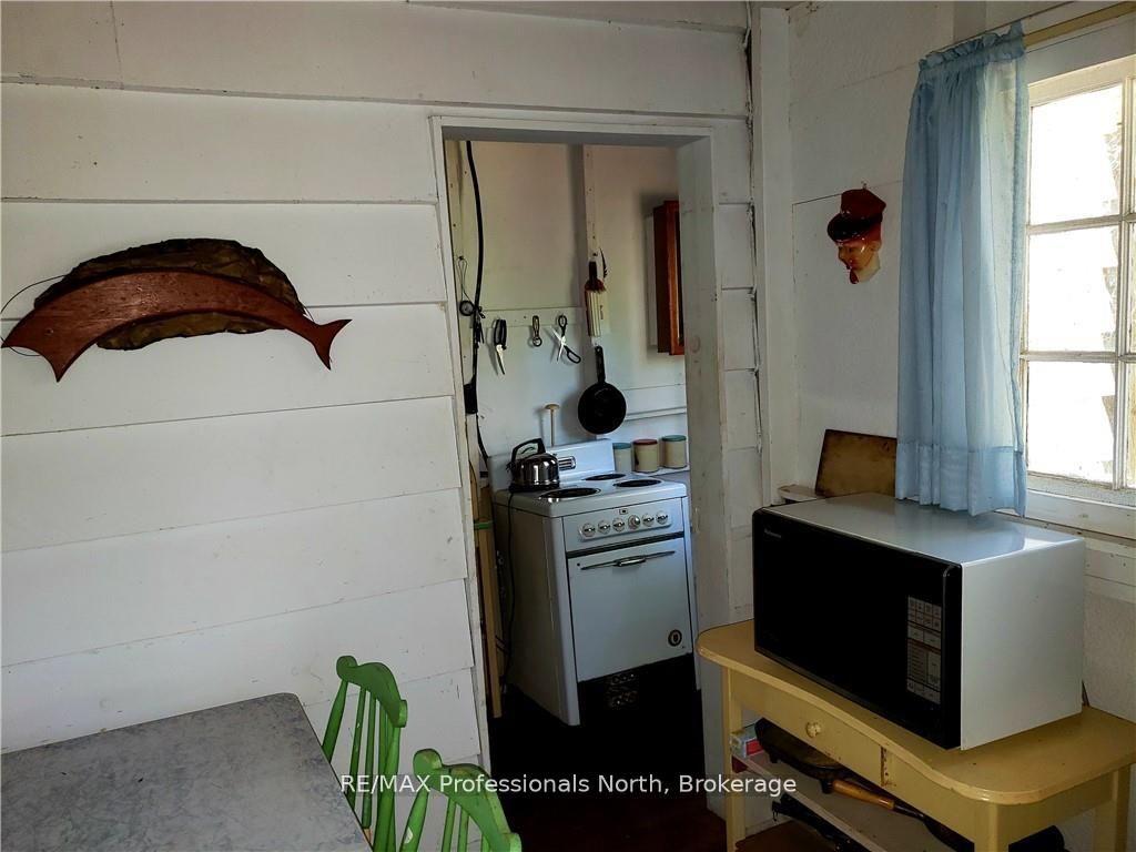 Photo 15 of Bucktooth, Perry — HOMEH