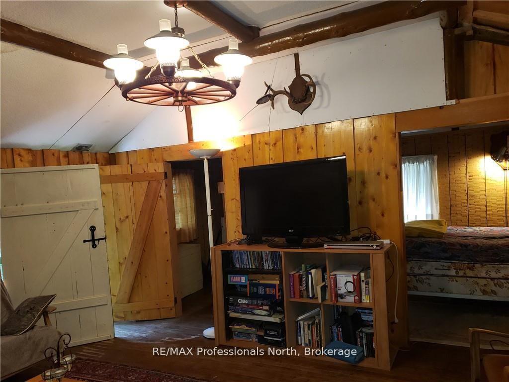 Photo 22 of Bucktooth, Perry — HOMEH