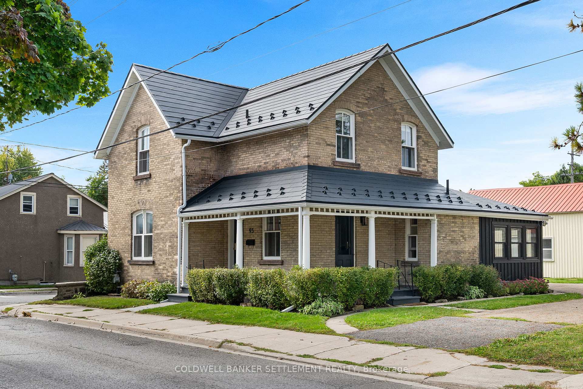 Front of 93 Peter Street