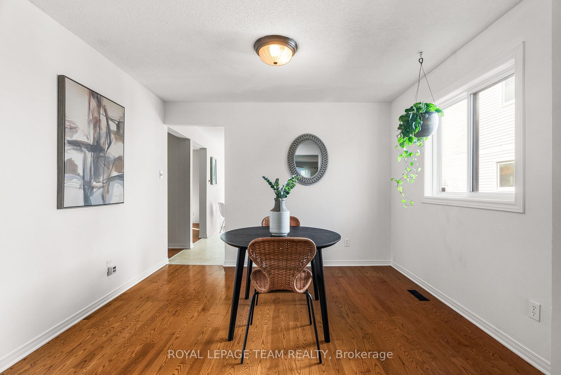 Photo 10 of 1155 Sauterne Park, Ottawa, Convent Glen — HOMEH