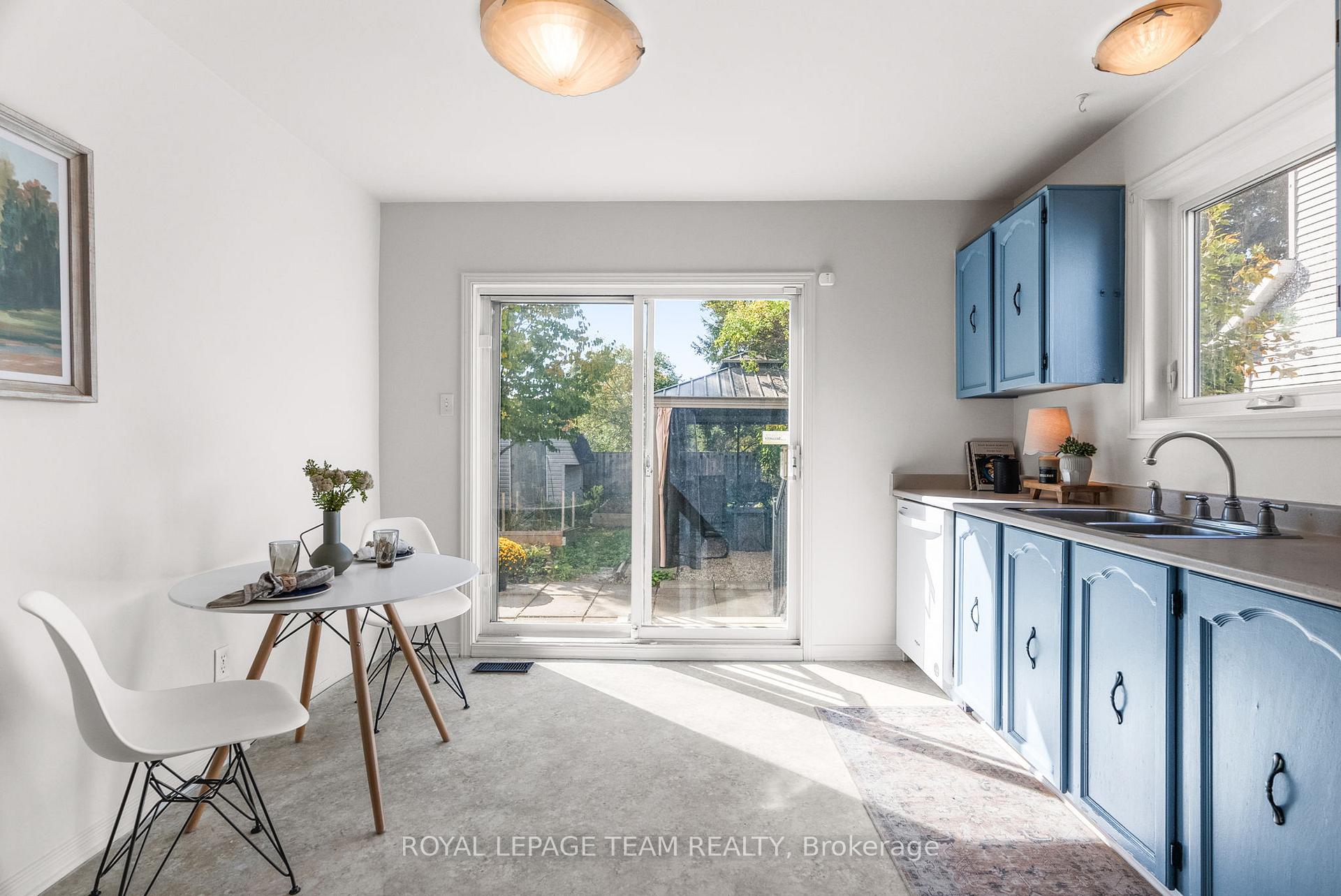 Photo 11 of 1155 Sauterne Park, Ottawa, Convent Glen — HOMEH