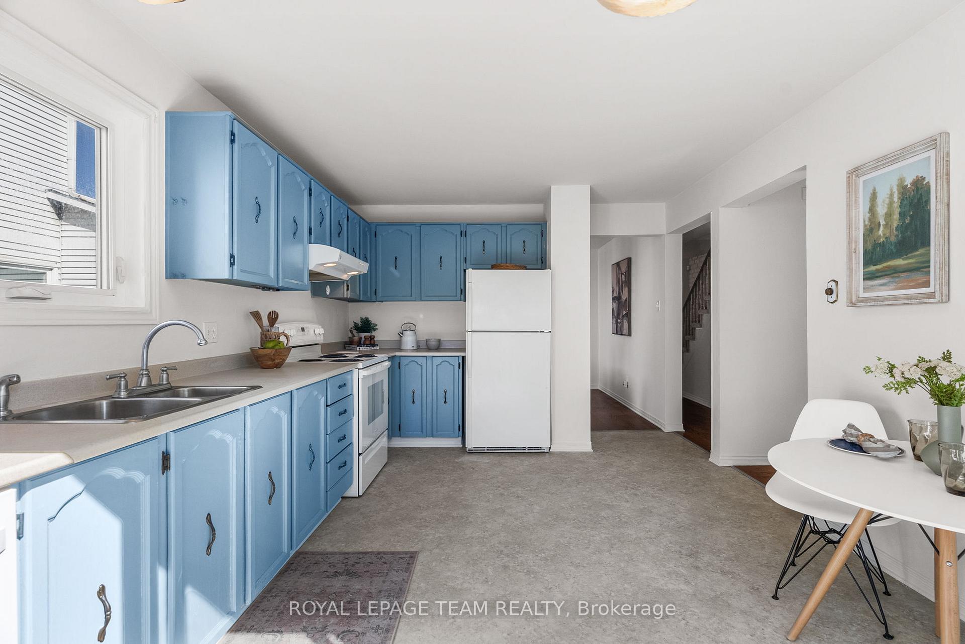 Photo 13 of 1155 Sauterne Park, Ottawa, Convent Glen — HOMEH