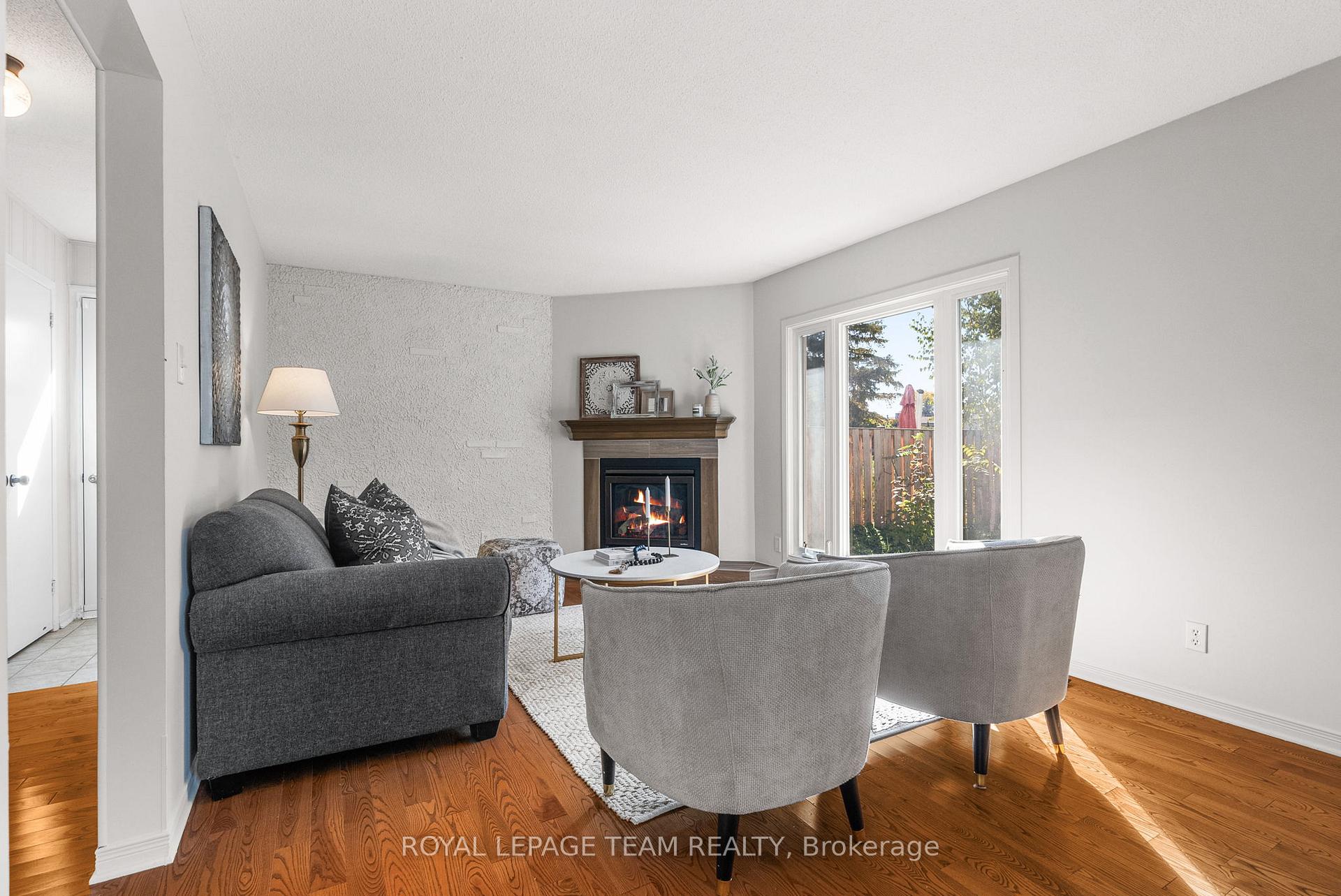 Photo 16 of 1155 Sauterne Park, Ottawa, Convent Glen — HOMEH