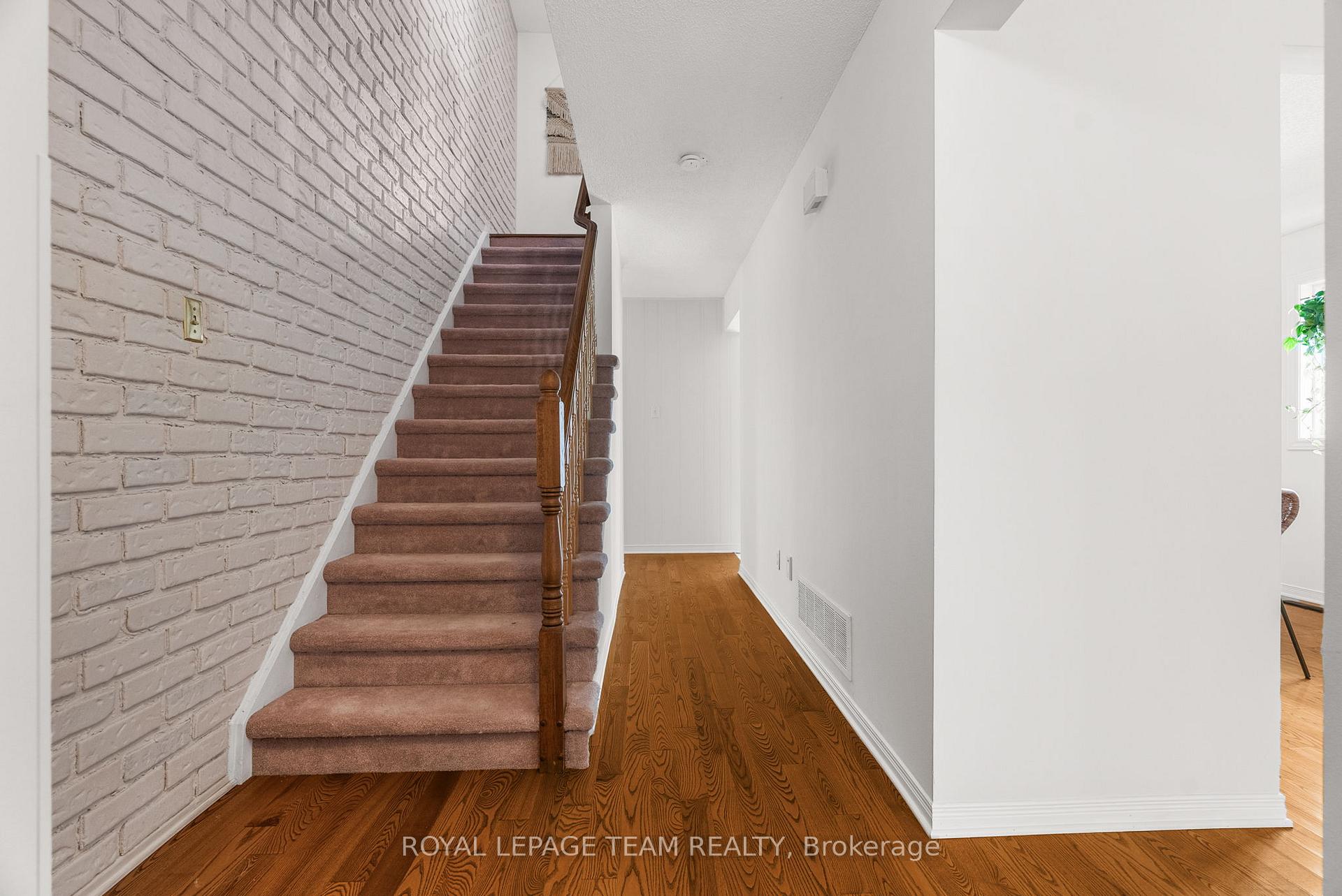 Photo 22 of 1155 Sauterne Park, Ottawa, Convent Glen — HOMEH
