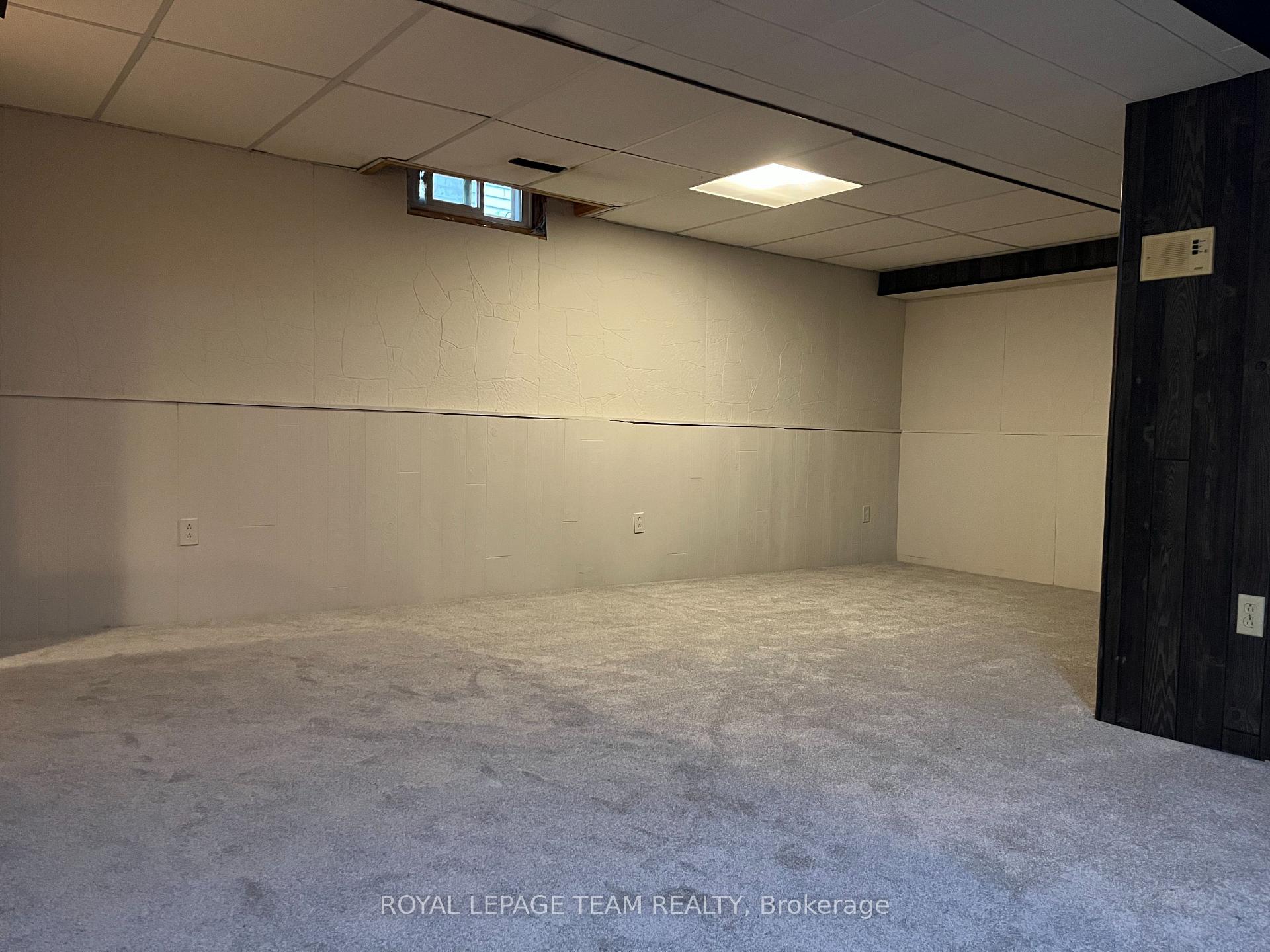 Photo 34 of 1155 Sauterne Park, Ottawa, Convent Glen — HOMEH