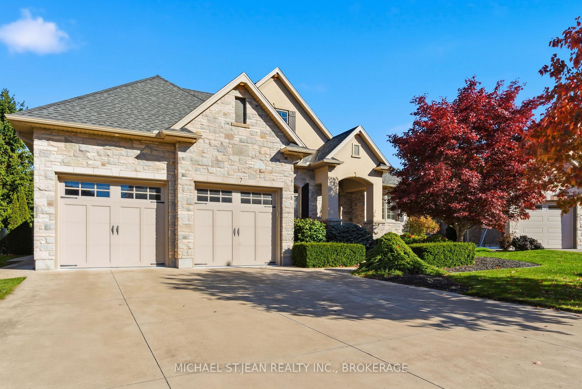 Photo 2 of 7 Brondi's Lane, Pelham, Fonthill — HOMEH