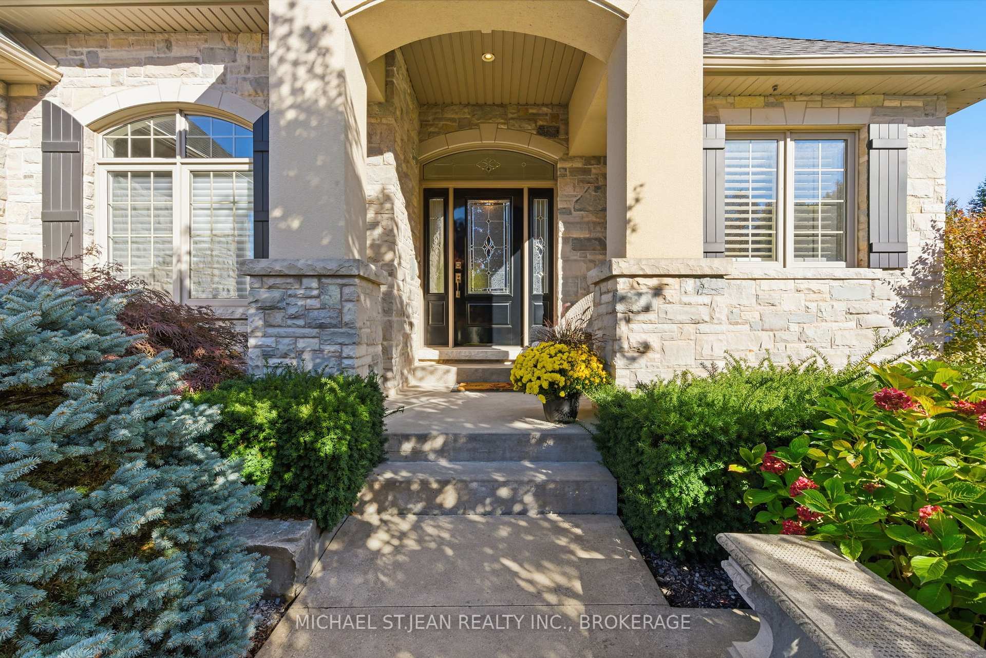 Photo 4 of 7 Brondi's Lane, Pelham, Fonthill — HOMEH