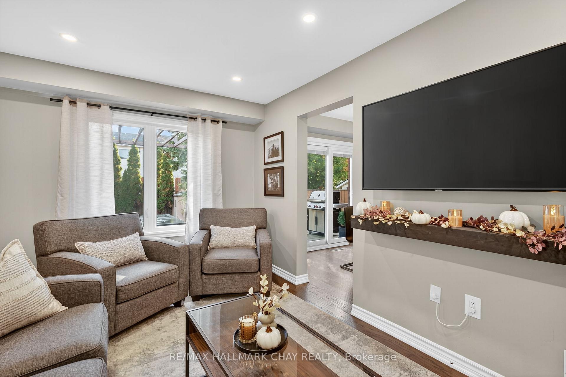 Photo 21 of 53 McKnight Crescent, New Tecumseth, Tottenham — HOMEH