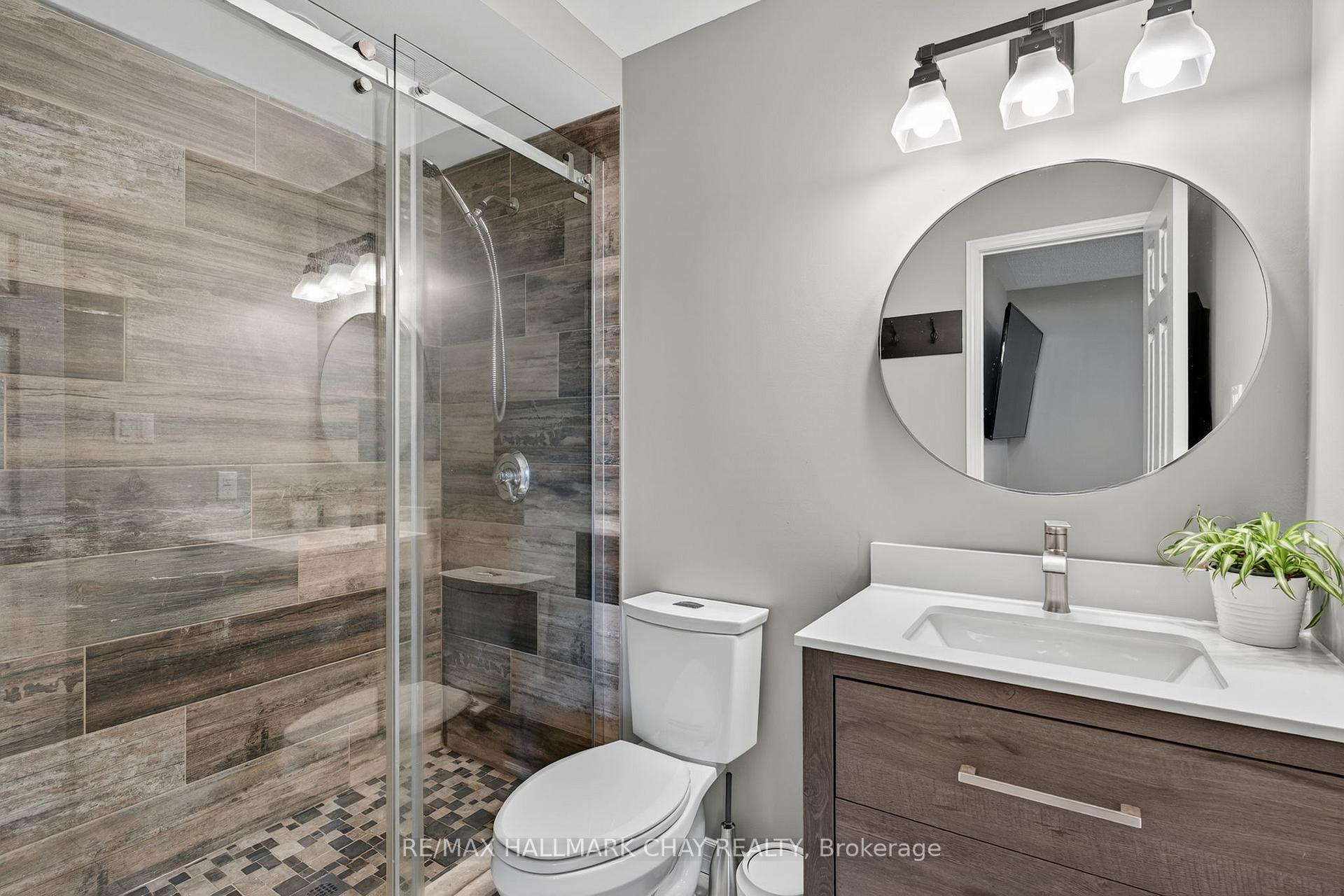 Photo 29 of 53 McKnight Crescent, New Tecumseth, Tottenham — HOMEH