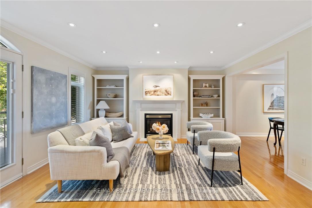 Photo 13 of 126 Brant Street, Oakville, Central — HOMEH