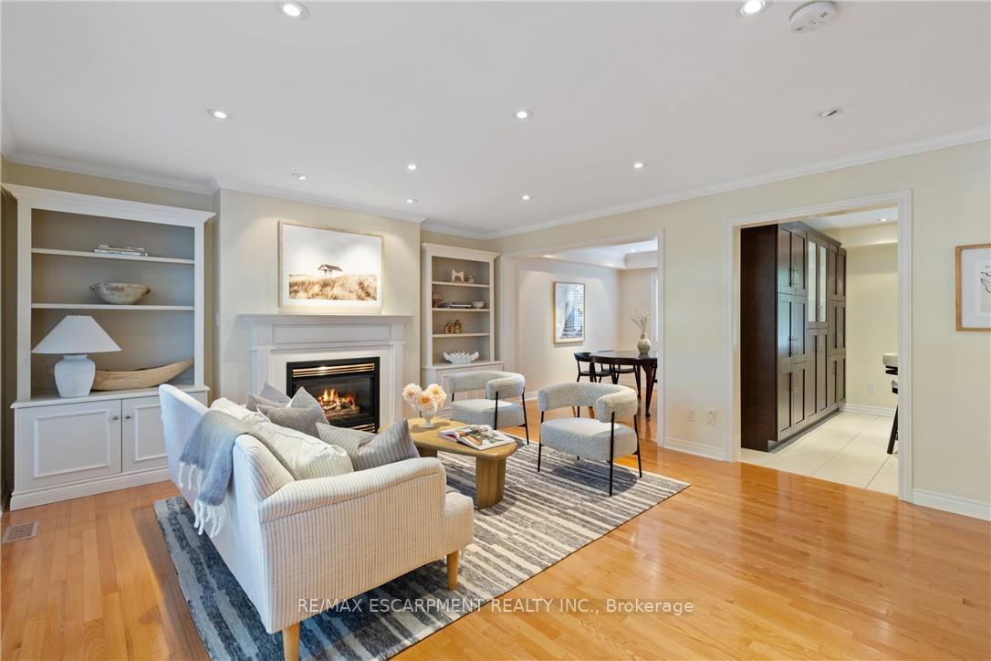 Photo 15 of 126 Brant Street, Oakville, Central — HOMEH