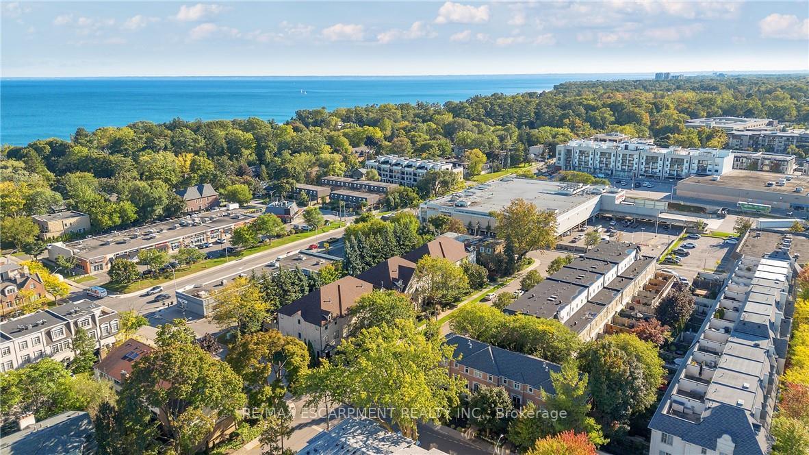 Photo 34 of 126 Brant Street, Oakville, Central — HOMEH
