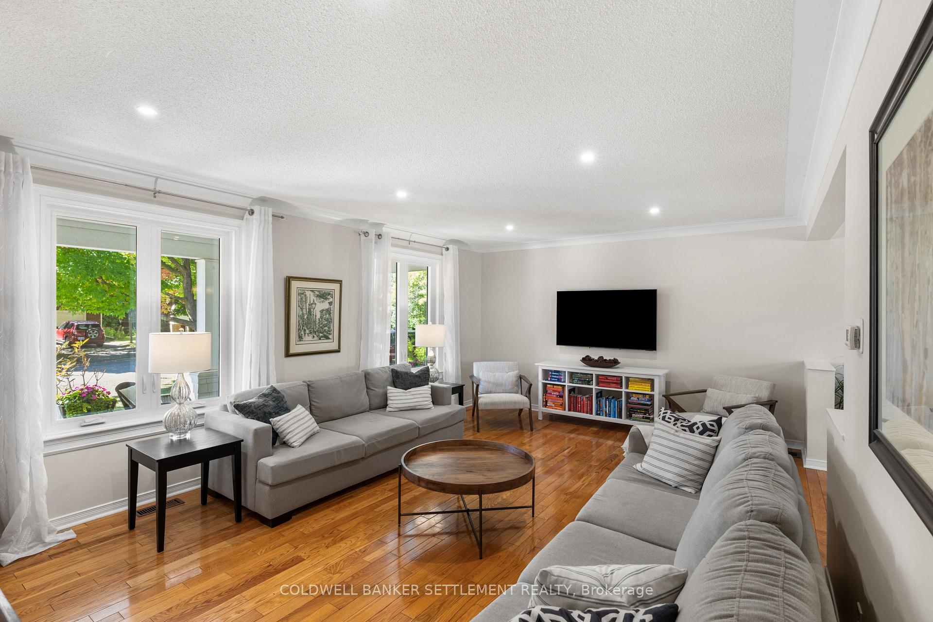 Photo 8 of 11 Scott Crescent, Perth — HOMEH