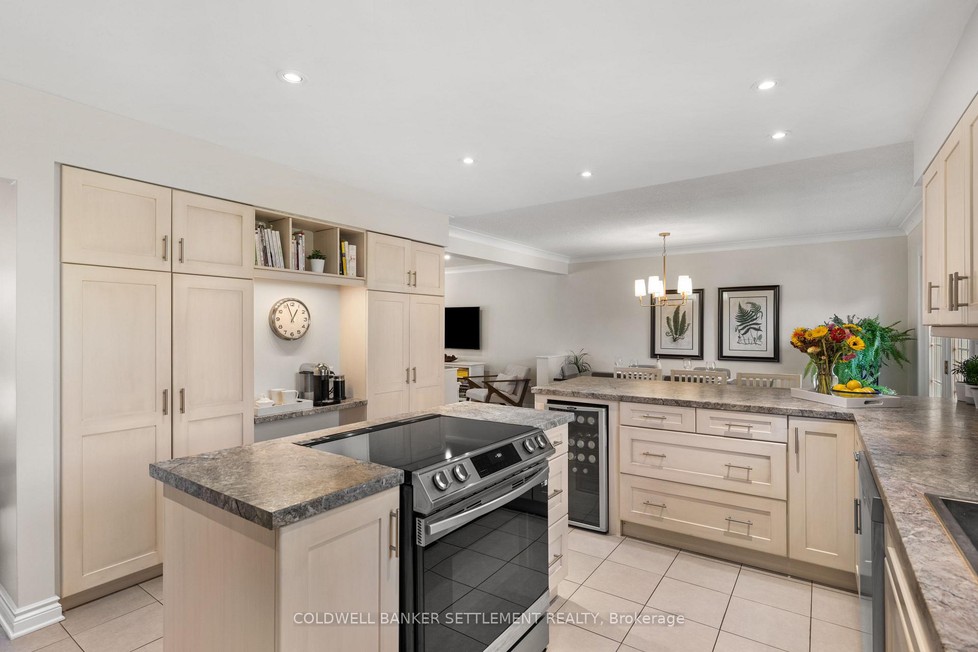 Photo 17 of 11 Scott Crescent, Perth — HOMEH