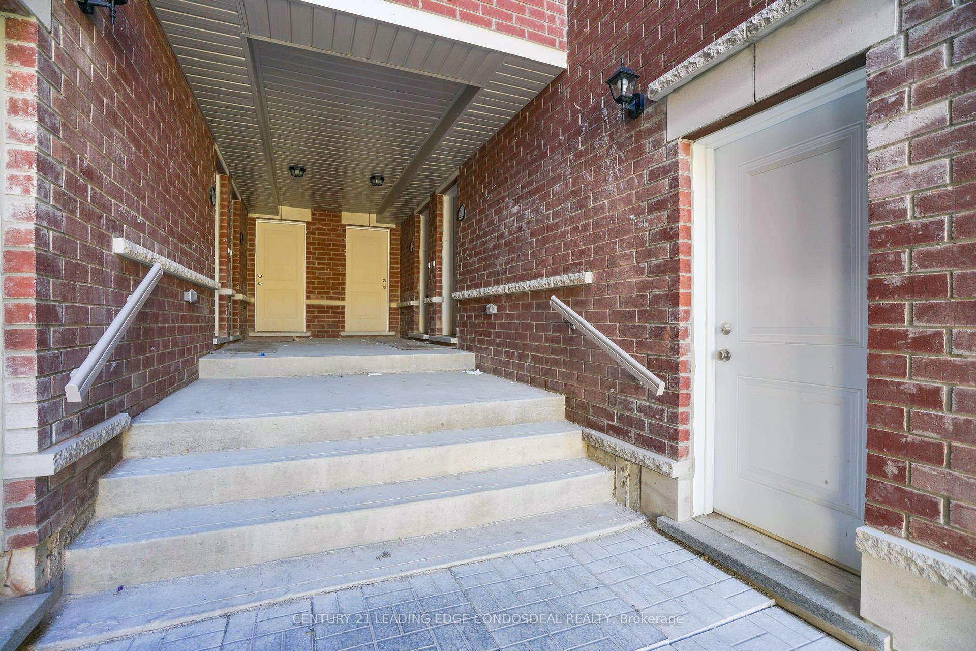 Photo 4 of Unit 3, 1 Alicia Lane, Markham, Box Grove — HOMEH