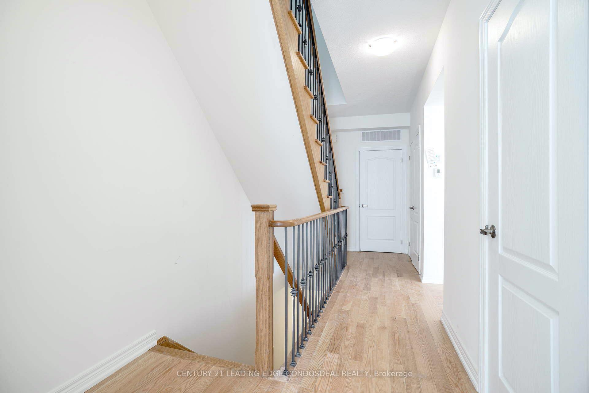 Photo 7 of Unit 3, 1 Alicia Lane, Markham, Box Grove — HOMEH